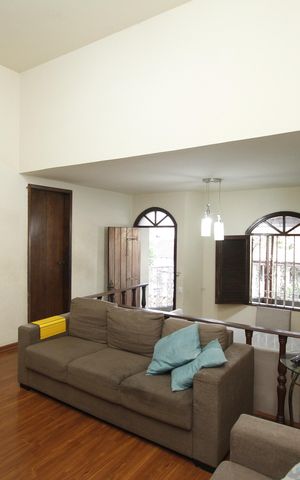 Casa à venda com 370m², 4 quartos e 3 vagasSala