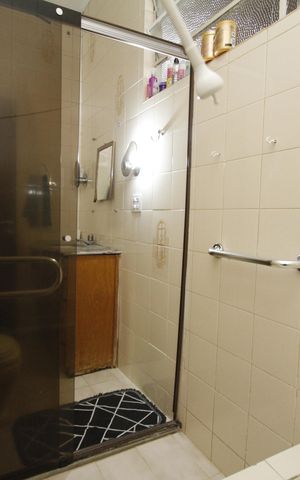 Casa à venda com 370m², 4 quartos e 3 vagasBanheiro Social