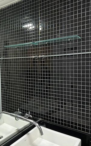 Apartamento à venda com 79m², 2 quartos e 1 vaga Apartamento à venda com 79m², 2 quartos e 1 vagaBanheiro