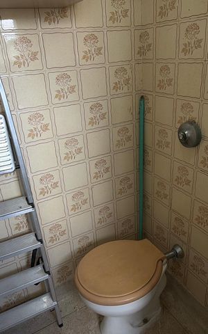 Apartamento à venda com 79m², 2 quartos e 1 vaga Apartamento à venda com 79m², 2 quartos e 1 vagaBanheiro de serviço