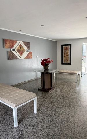Apartamento à venda com 79m², 2 quartos e 1 vaga Apartamento à venda com 79m², 2 quartos e 1 vagaHall de entrada