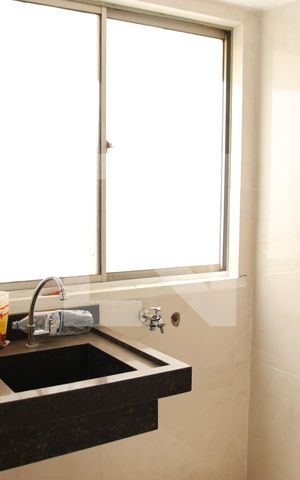 Apartamento para alugar com 50m², 3 quartos e 1 vaga Apartamento para alugar com 50m², 3 quartos e 1 vagaCozinha e Área de Serviço