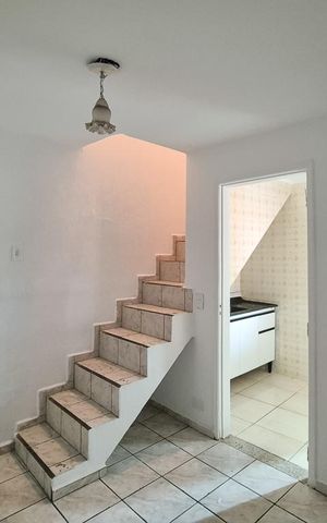 Casa para alugar com 54m², 1 quarto e sem vaga Casa para alugar com 54m², 1 quarto e sem vagasala