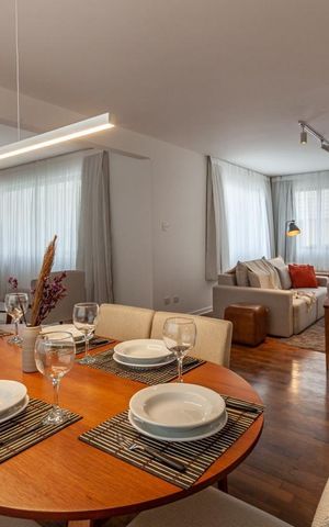 Apartamento à venda com 145m², 3 quartos e 2 vagas Apartamento à venda com 145m², 3 quartos e 2 vagasSala de Jantar