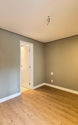 Apartamento à venda com 77m², 3 quartos e 1 vaga Apartamento à venda com 77m², 3 quartos e 1 vagaSuíte