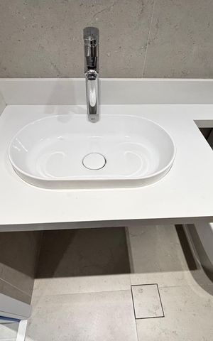 Apartamento à venda com 77m², 3 quartos e 1 vaga Apartamento à venda com 77m², 3 quartos e 1 vagaBanheiro