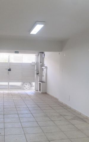 Casa para alugar com 350m², 4 quartos e 6 vagasGaragem