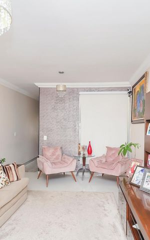 Casa à venda com 150m², 3 quartos e 5 vagasSala