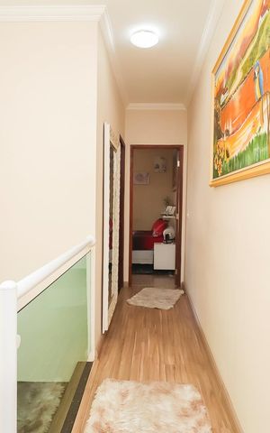 Casa à venda com 150m², 3 quartos e 5 vagasCorredor