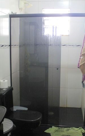 Casa à venda com 150m², 4 quartos e 2 vagasBanheiro social
