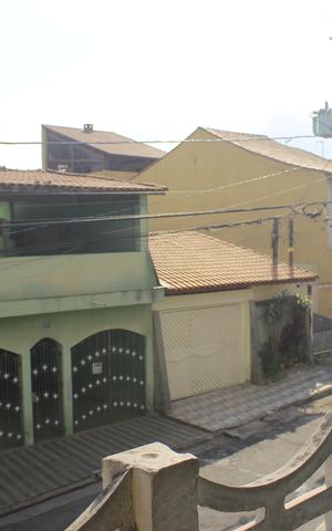 Casa à venda com 150m², 4 quartos e 2 vagasVaranda gourmet com lavanderia
