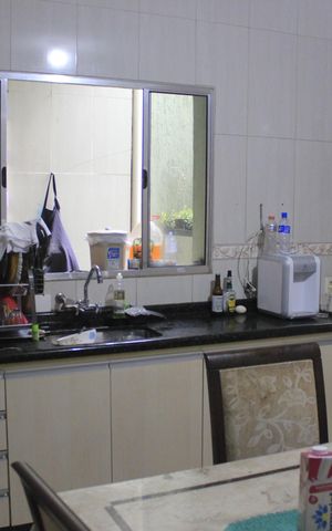 Casa à venda com 150m², 4 quartos e 2 vagasCozinha 01