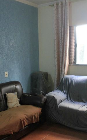 Casa à venda com 150m², 4 quartos e 2 vagasSala 01