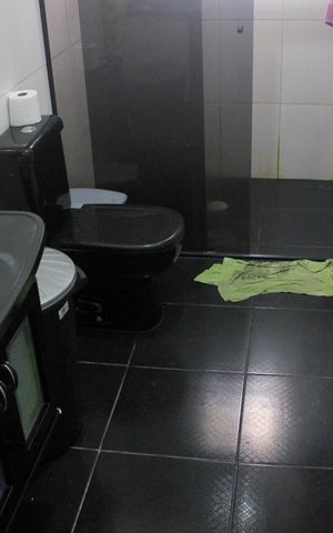 Casa à venda com 150m², 4 quartos e 2 vagasBanheiro social