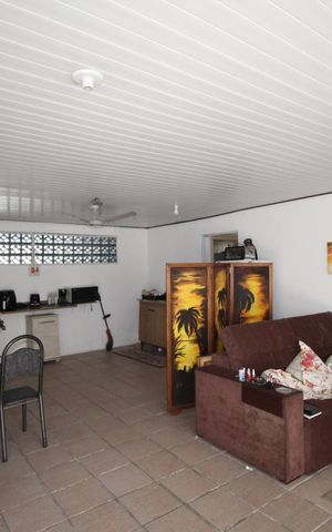 Casa à venda com 200m², 4 quartos e 4 vagasGaragem