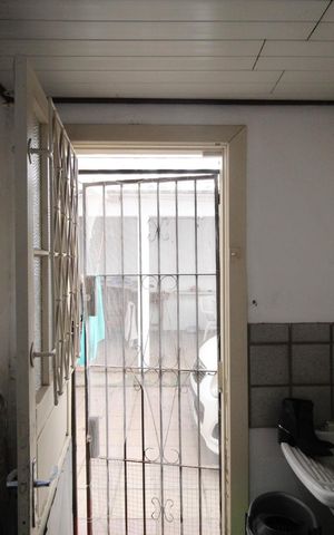 Casa à venda com 200m², 4 quartos e 4 vagasÁrea de Serviço