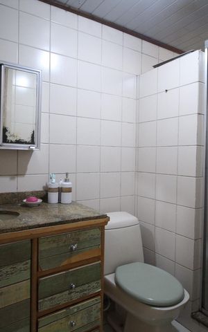 Casa à venda com 200m², 4 quartos e 4 vagasBanheiro 2
