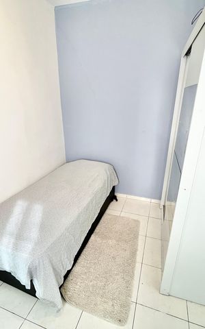 Casa à venda com 259m², 3 quartos e 2 vagas Casa à venda com 259m², 3 quartos e 2 vagasQuarto 2