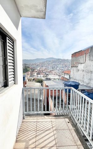 Casa à venda com 259m², 3 quartos e 2 vagas Casa à venda com 259m², 3 quartos e 2 vagasVaranda