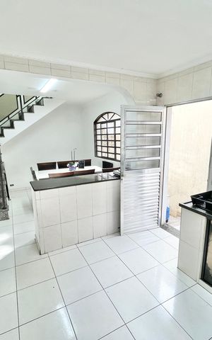 Casa à venda com 259m², 3 quartos e 2 vagas Casa à venda com 259m², 3 quartos e 2 vagasCozinha