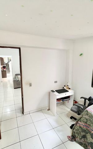 Casa à venda com 259m², 3 quartos e 2 vagas Casa à venda com 259m², 3 quartos e 2 vagasQuarto 1