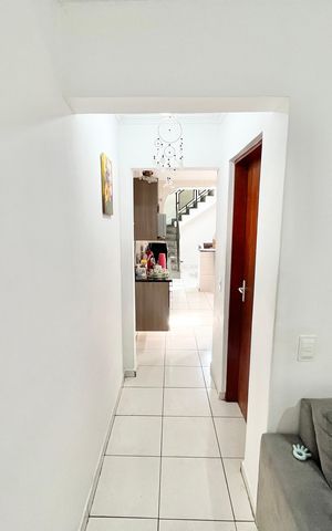 Casa à venda com 259m², 3 quartos e 2 vagas Casa à venda com 259m², 3 quartos e 2 vagasCorredor