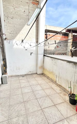 Casa à venda com 259m², 3 quartos e 2 vagas Casa à venda com 259m², 3 quartos e 2 vagasÁrea de Serviço