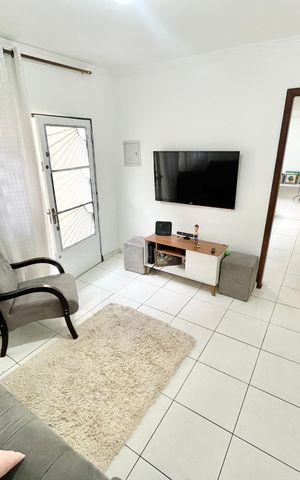 Casa à venda com 259m², 3 quartos e 2 vagas Casa à venda com 259m², 3 quartos e 2 vagasSala