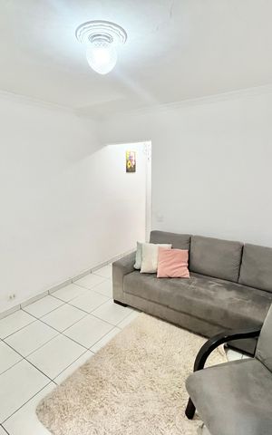 Casa à venda com 259m², 3 quartos e 2 vagas Casa à venda com 259m², 3 quartos e 2 vagasSala