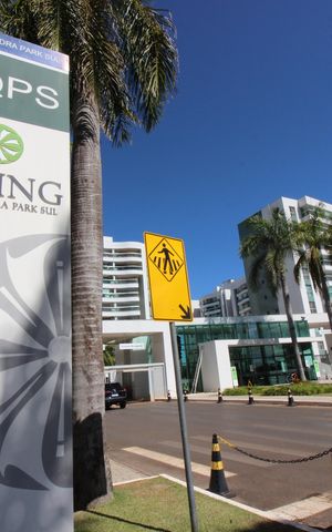 Apartamento à venda com 102m², 2 quartos e 2 vagasFachada