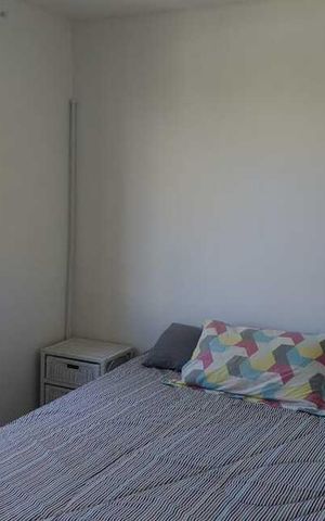 Casa de condomínio para alugar com 50m², 2 quartos e 2 vagas Casa de condomínio para alugar com 50m², 2 quartos e 2 vagasQuarto