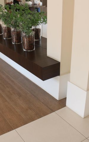 Apartamento à venda com 90m², 2 quartos e 2 vagasHall social