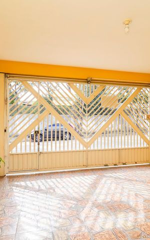 Casa à venda com 148m², 3 quartos e 2 vagasGaragem