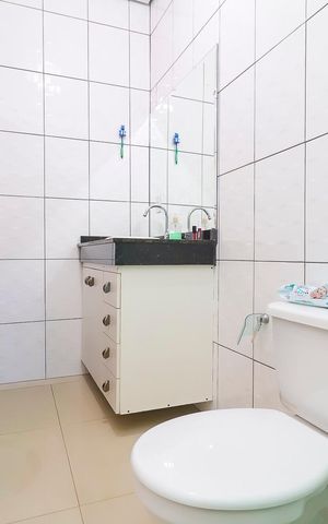 Casa à venda com 148m², 3 quartos e 2 vagasBanheiro da Suíte