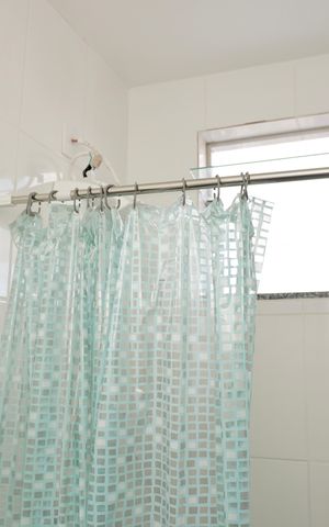 Apartamento à venda com 170m², 3 quartos e 2 vagas Apartamento à venda com 170m², 3 quartos e 2 vagasBanheiro da Suíte