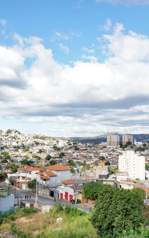 Apartamento à venda com 170m², 3 quartos e 2 vagas Apartamento à venda com 170m², 3 quartos e 2 vagasQuarto 2 - Vista