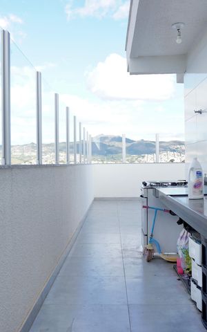Apartamento à venda com 170m², 3 quartos e 2 vagas Apartamento à venda com 170m², 3 quartos e 2 vagasÁrea da cobertura - Área de Serviço