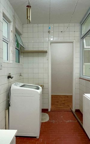 Apartamento à venda com 156m², 3 quartos e 1 vagaÁrea de Serviço