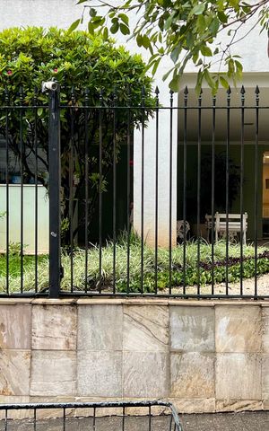 Apartamento à venda com 156m², 3 quartos e 1 vagaFachada