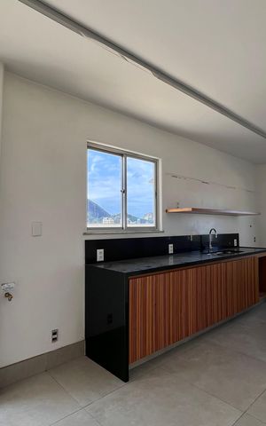 Apartamento à venda com 337m², 3 quartos e 1 vaga
