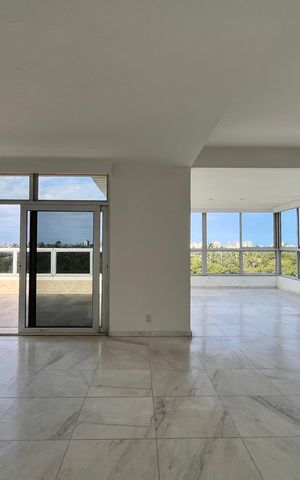Apartamento à venda com 337m², 3 quartos e 1 vaga