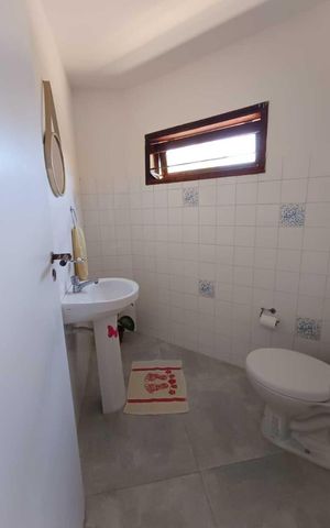 Casa de condomínio para alugar com 360m², 3 quartos e 2 vagas Casa de condomínio para alugar com 360m², 3 quartos e 2 vagasBanheiro