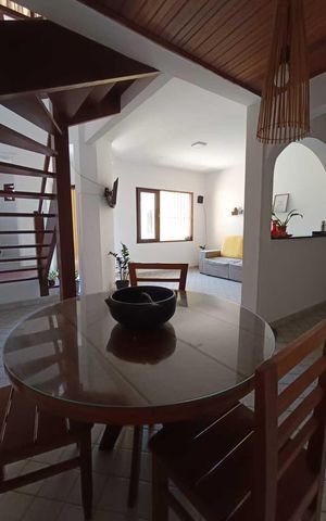 Casa de condomínio para alugar com 360m², 3 quartos e 2 vagas Casa de condomínio para alugar com 360m², 3 quartos e 2 vagasSala
