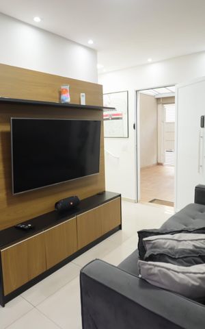 Casa à venda com 96m², 2 quartos e 2 vagasSala/Cozinha
