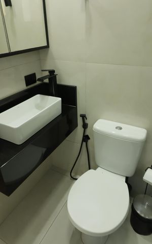 Casa à venda com 96m², 2 quartos e 2 vagasBanheiro da Suíte 1