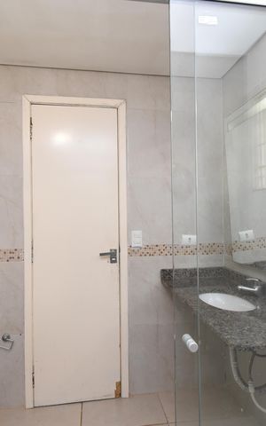 Apartamento para alugar com 240m², 3 quartos e 2 vagasBanheiro da Suíte