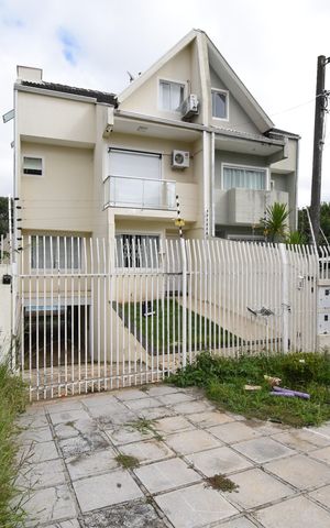 Apartamento para alugar com 240m², 3 quartos e 2 vagasFachada
