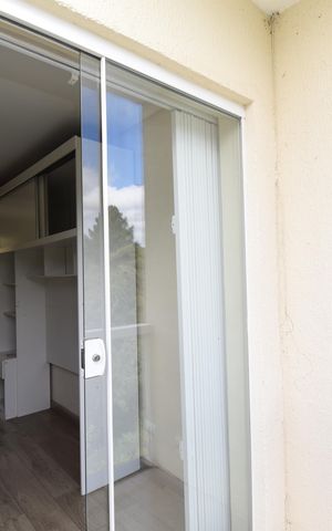 Apartamento para alugar com 240m², 3 quartos e 2 vagasSacada da Quarto 2