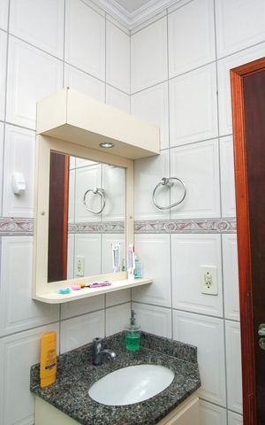 Apartamento à venda com 67m², 2 quartos e 1 vagaBanheiro Social