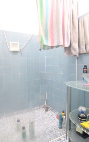 Casa à venda com 92m², 2 quartos e 1 vagaBanheiro